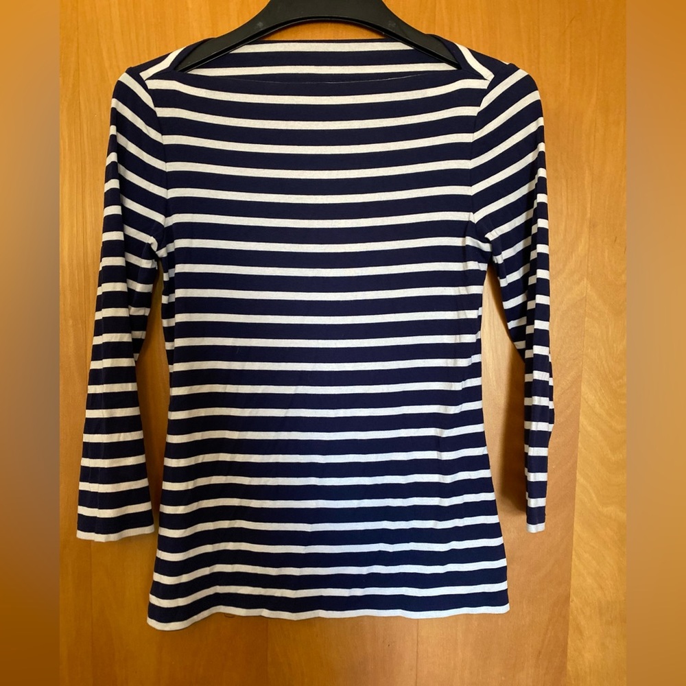 Ladies Old Navy Blu and White Blouse